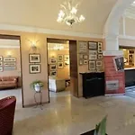 מלון Royal Victoria 3*
